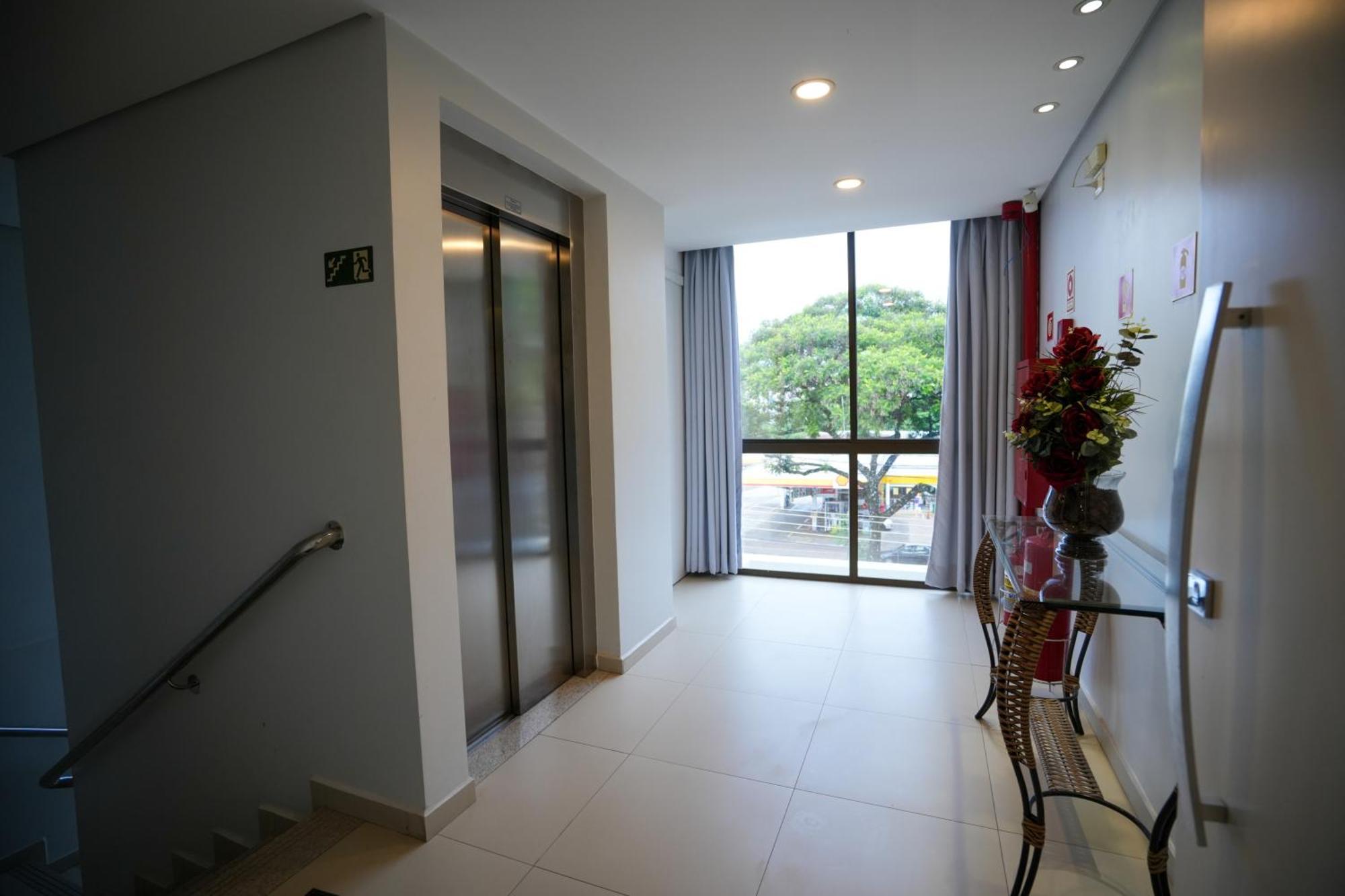 Foz Cobertura 3 Suites E Foz Apartamento 2 Suites フォス・ド・イグアス エクステリア 写真